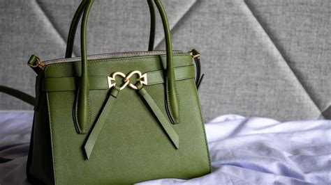 15 Bag Brands Like Michael Kors .